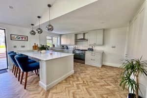 Kitchen / Breakfast- click for photo gallery